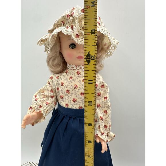 Vintage Effanbee Storybook Series Iowa Doll 12 Inch Vinyl Doll - Picture 4 of 7
